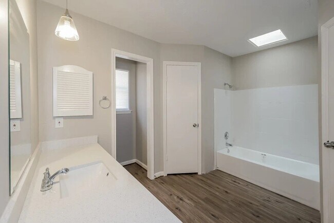 Building Photo - 3244 Cherry Springs Dr