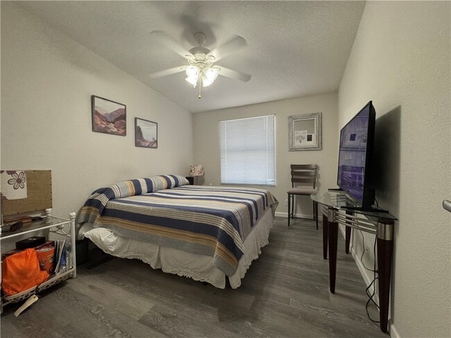 Building Photo - 7429 Martin Dr