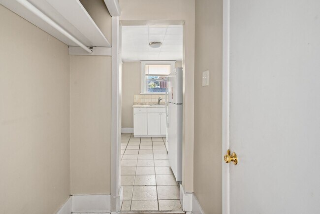 Building Photo - 282 9th St