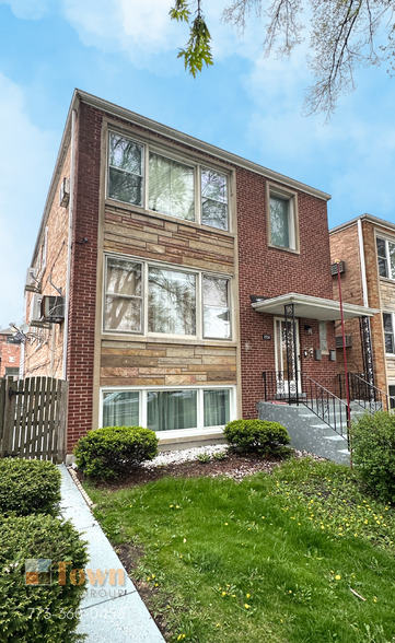 Building Photo - 7734 W Addison St