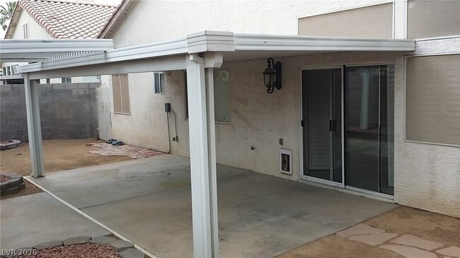 Building Photo - 1125 Coral Rainbow Ave