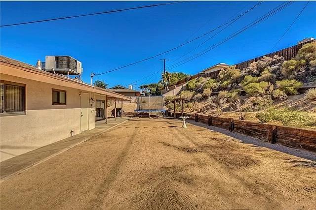 Building Photo - 15103 Wilson Ct
