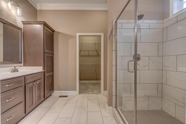 Building Photo - 100 Hickory Grv Ct