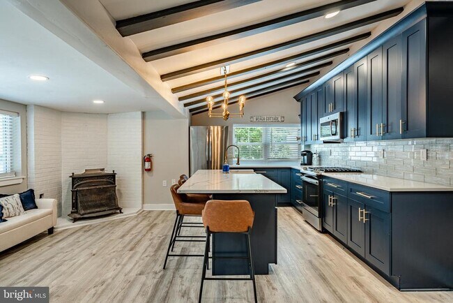 Building Photo - 5708 Park Blvd