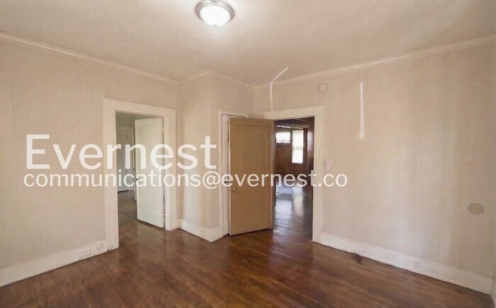 Building Photo - 504 Francis Pl SW