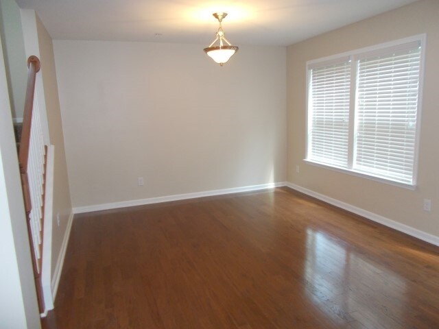 Building Photo - 147 Collenton Ln