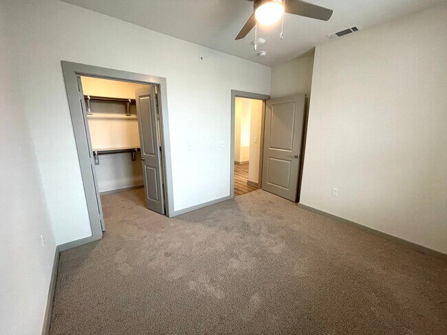 Building Photo - 1111 Gallagher Dr