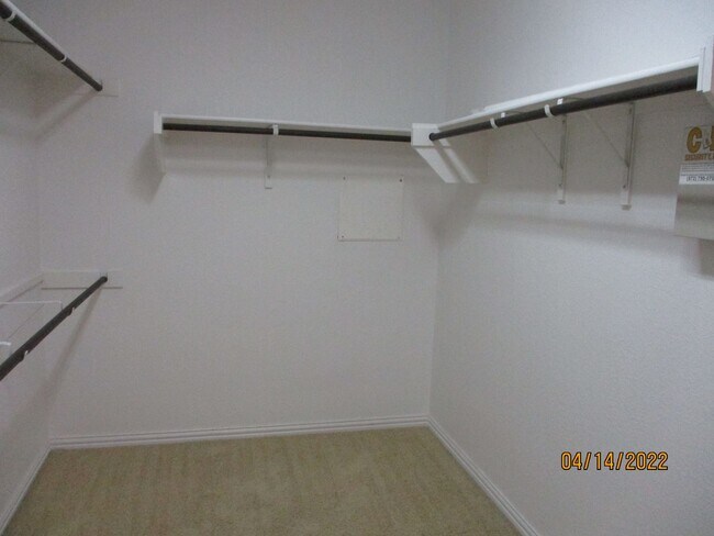 Building Photo - 2505 Mesa Glen Dr