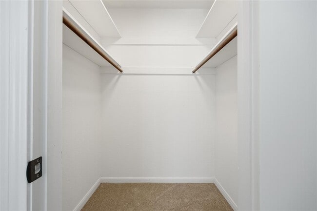 Building Photo - 7131 Chimney Corners