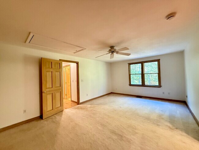 Building Photo - 19 Westerly Dr