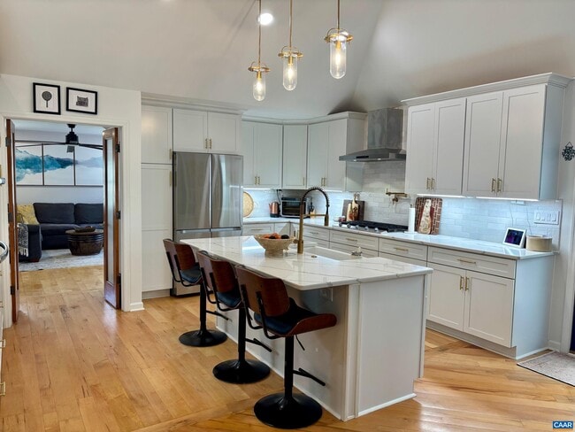 Building Photo - 292 Blackthorn Ln