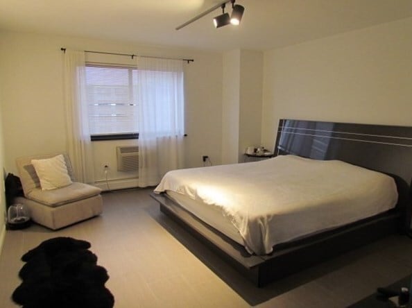 Building Photo - 131 Coolidge Ave