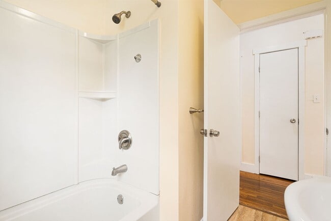 Building Photo - Sunny 2-Bedroom Home with Fenced-In Yard a...