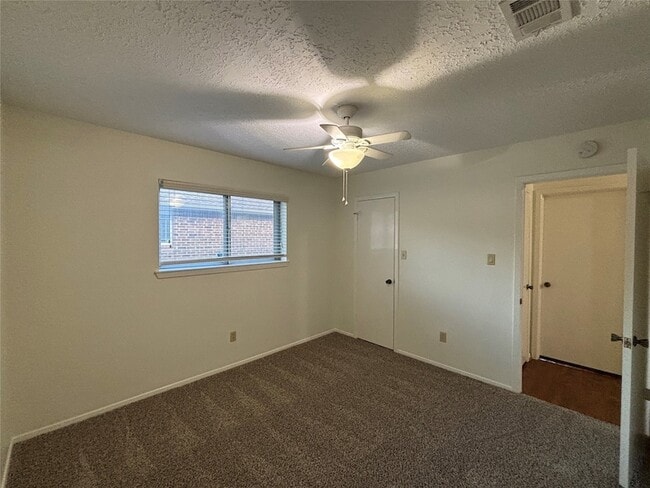 Building Photo - 12614 Campos Dr