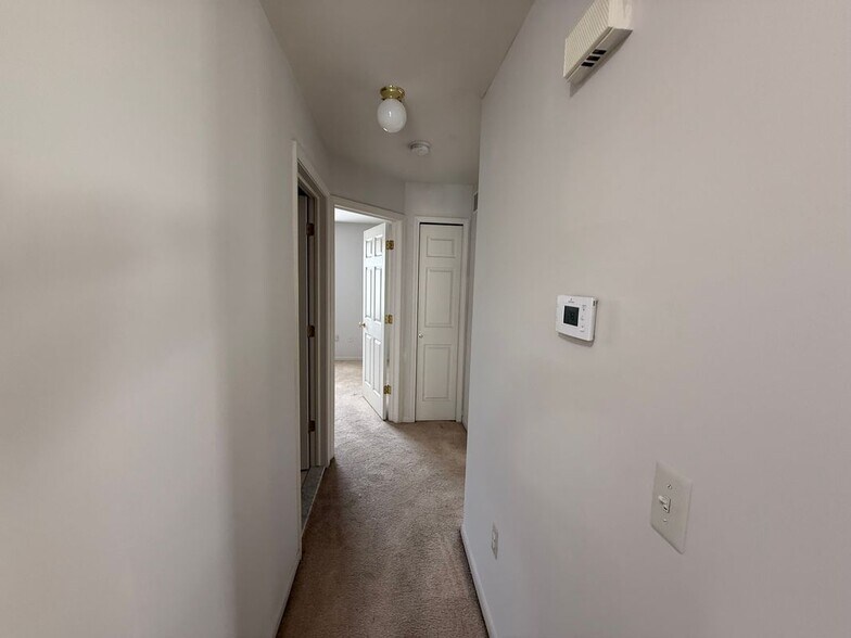Building Photo - 41506 Greenspire Dr