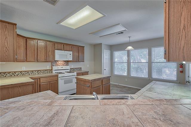 Building Photo - 404 Faircloud Ln