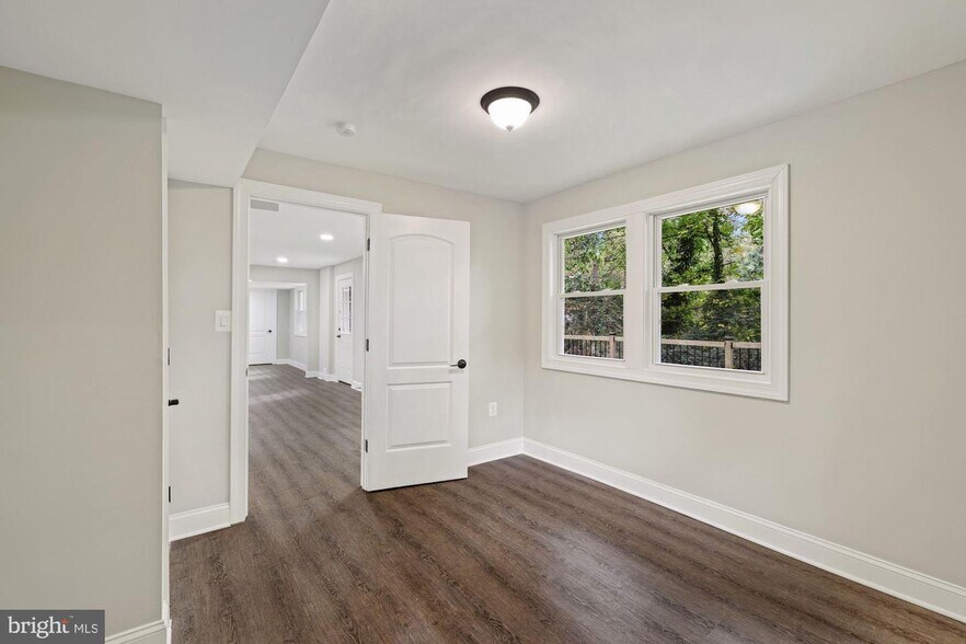 Building Photo - 2929 Stanton Ave