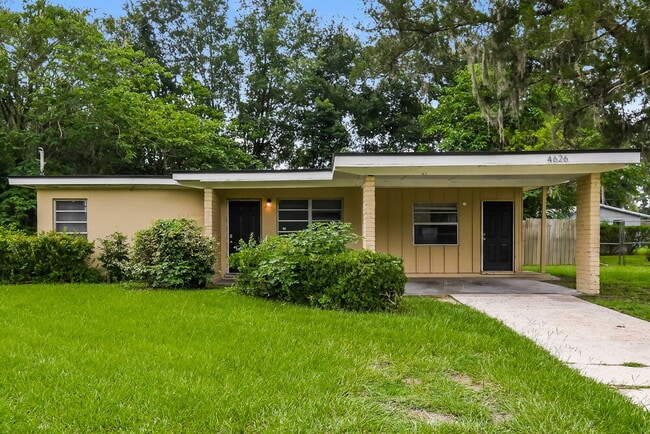 Building Photo - 4626 Castleton Dr