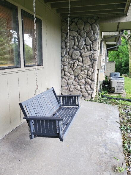 Building Photo - 2929 Selena Dr