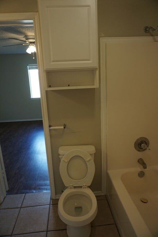 Building Photo - 412 Kline Ave