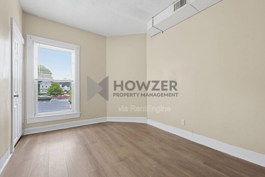 Building Photo - 14-18  Chester Avenue Unit 16