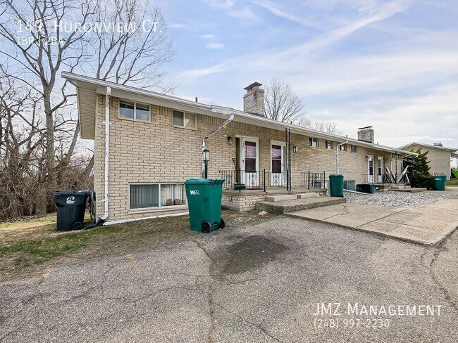 Building Photo - 149 Huronview Ct