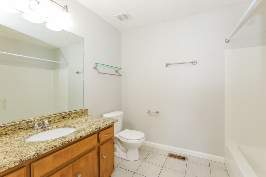 Building Photo - 420 Wildwood Dr