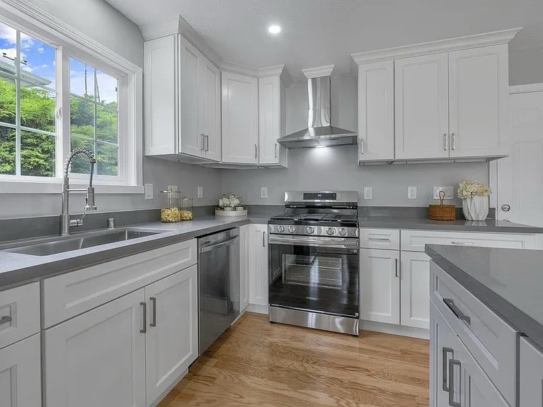 Building Photo - 2448 Mahan Way