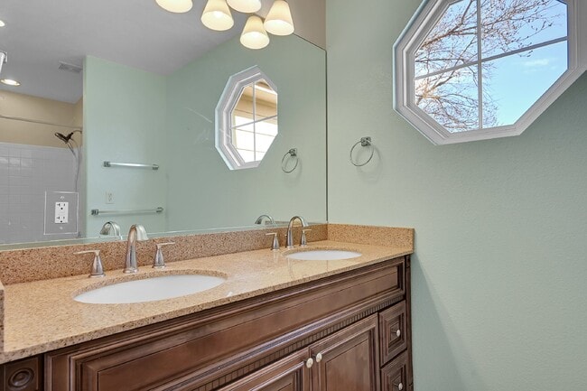 Building Photo - $2,995.00, stunning 4-bedroom, 3.5-bathroo...