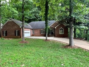 Building Photo - 5035 Hamptons Club Dr