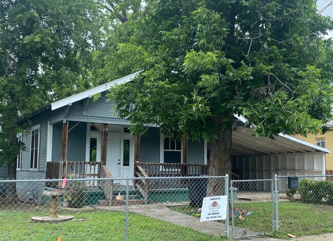 Painted 3 years ago - 1105 Essex St