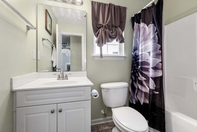 Building Photo - 3 Bedroom home in the highly amenitized Windsor Park!