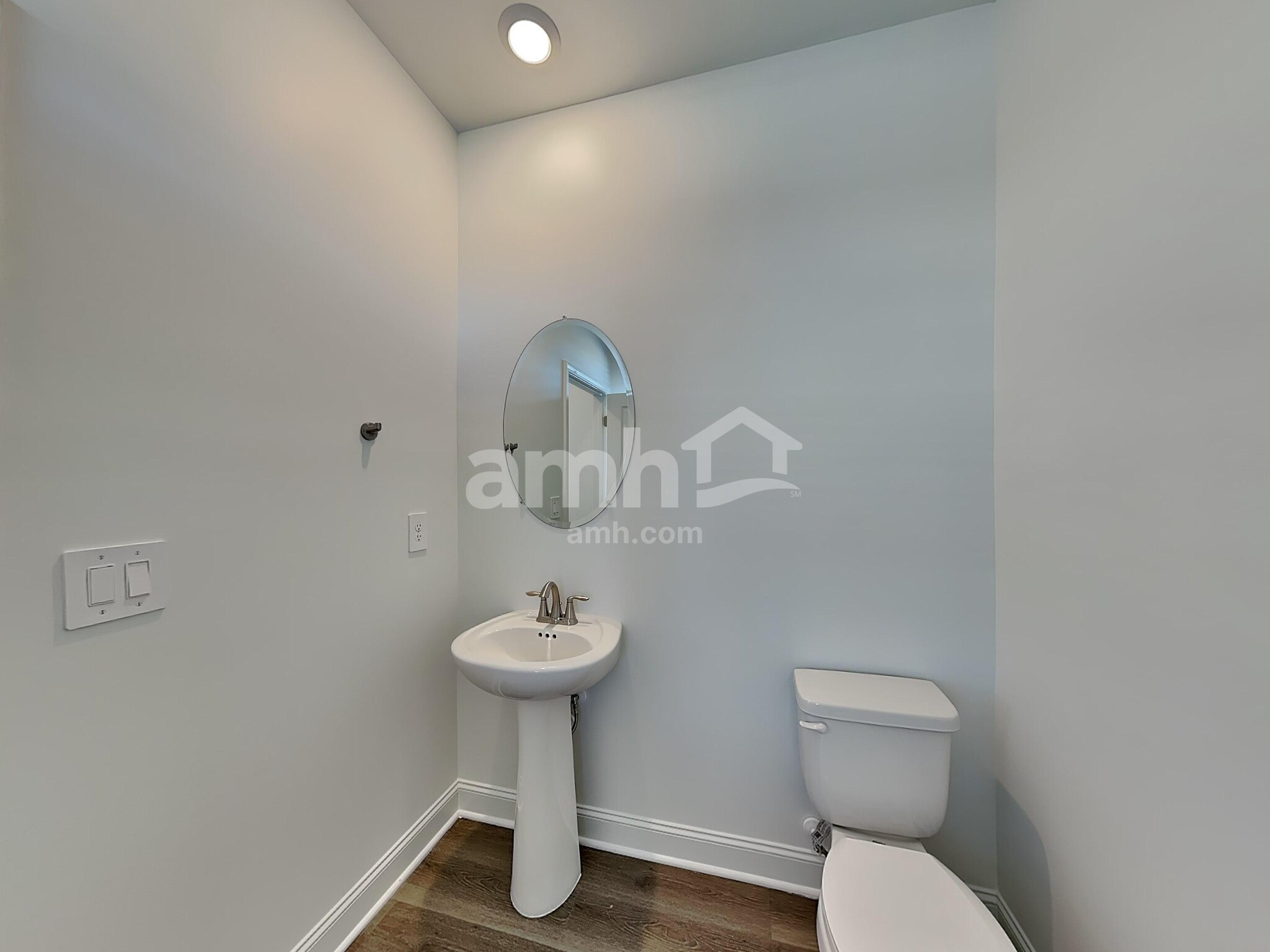 Building Photo - 100 Punderson Dr