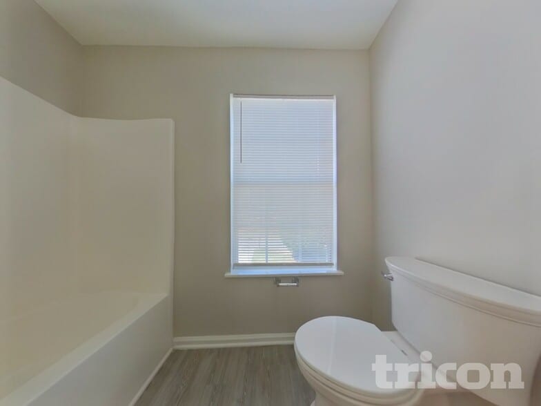 Building Photo - 482 Fox Trot Dr