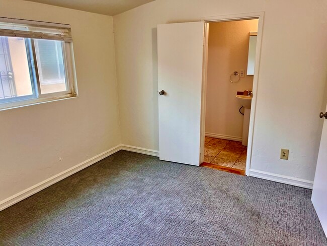 Building Photo - 4096 Ibis St