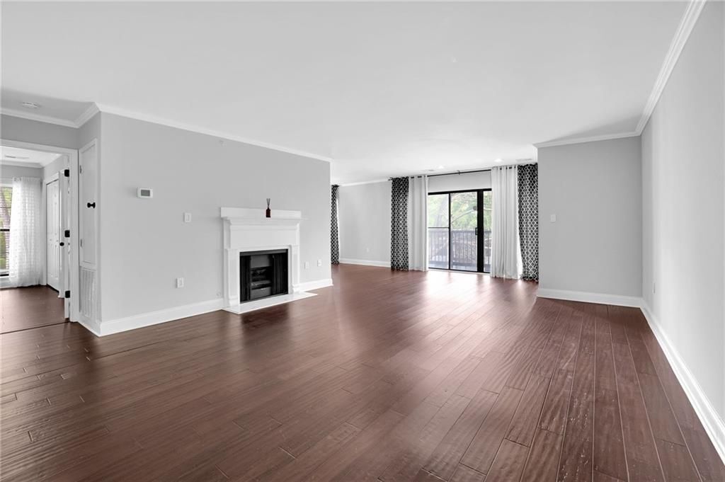 Building Photo - 1104 Pine Heights Dr NE