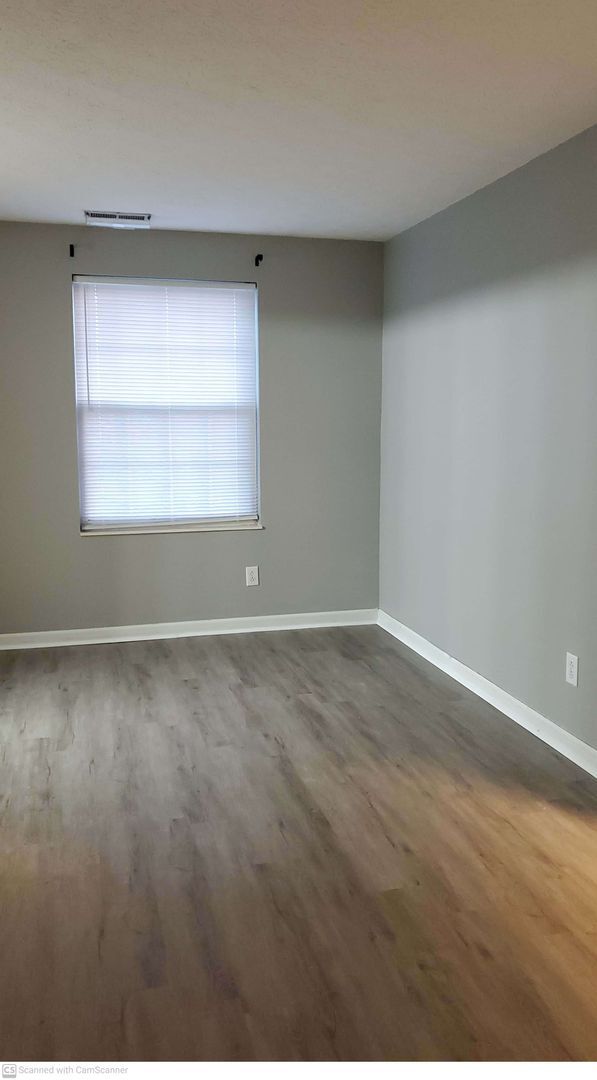 Building Photo - Beautiful Upscale Home – Beavercreek Schoo...
