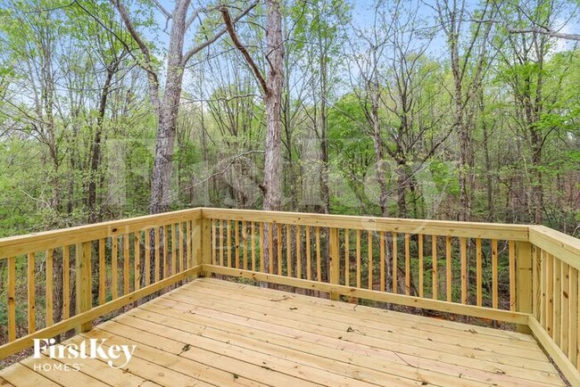 Building Photo - 1074 Bridle Creek Dr