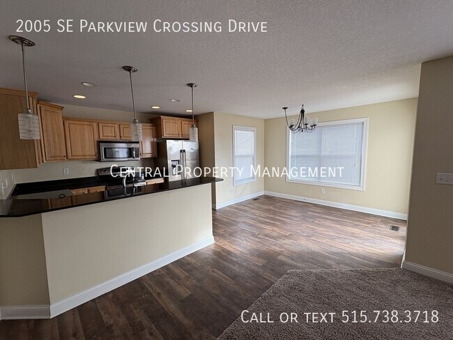 Building Photo - 2005 SE Parkview Crossing Dr