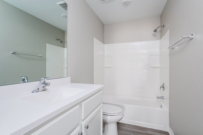 Building Photo - 26420 Richter Dr