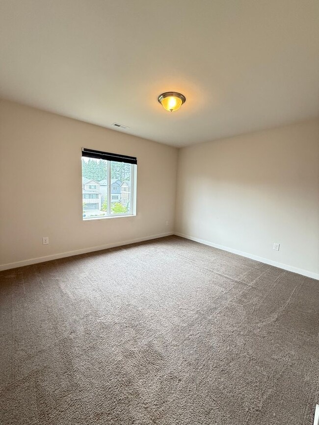 Building Photo - Spacious 3BR Home in Arcadia Terrace