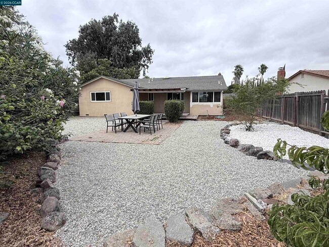 Building Photo - 2236 Currier Pl