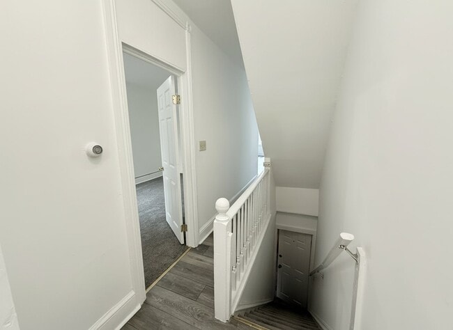 Building Photo - 636 W Lafayette St