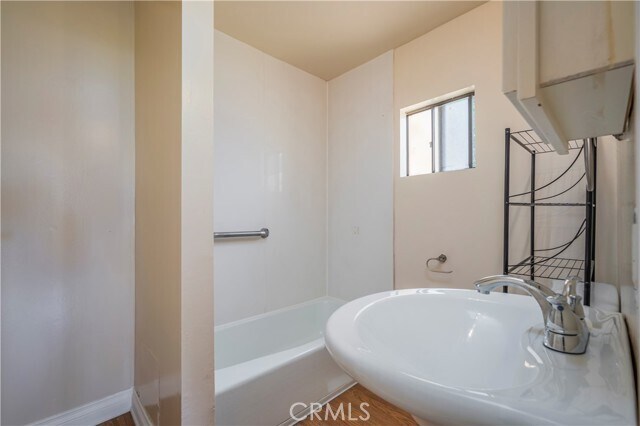 Building Photo - 14854 Las Tunas Dr