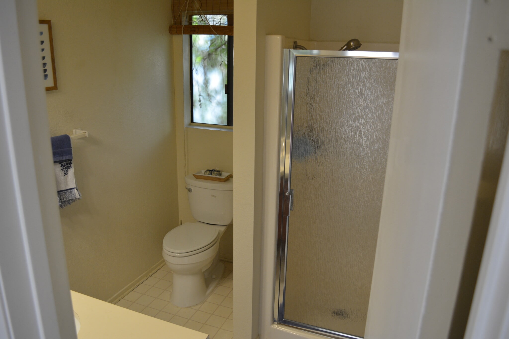 Building Photo - 1244 Valley View Rd