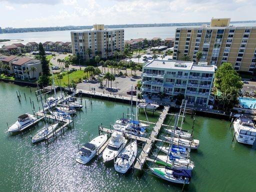 Building Photo - 851 Bayway Blvd