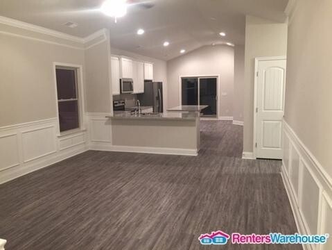 Building Photo - 8215 NW Stone Mill Dr