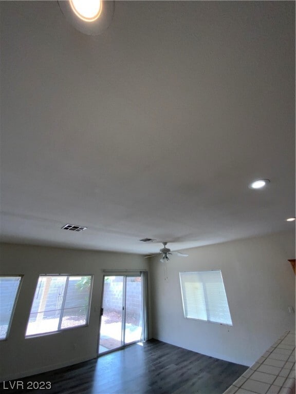 Building Photo - 330 John Henry Dr