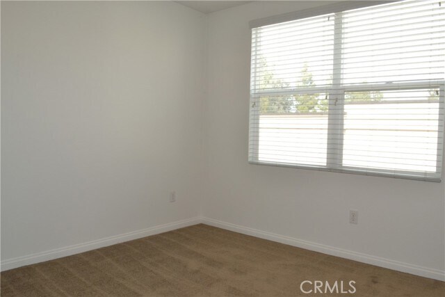 Building Photo - 149 E Commercial St