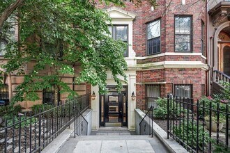 Building Photo - 125 Beacon St